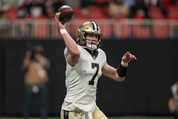 New Orleans Saints quarterback Taysom Hill (7)